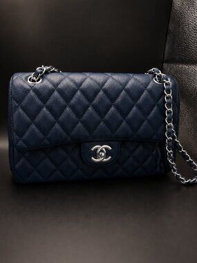 Navy Quilted Chain Shoulder Bag Chanel Silver Hardware Elegant Classic Style